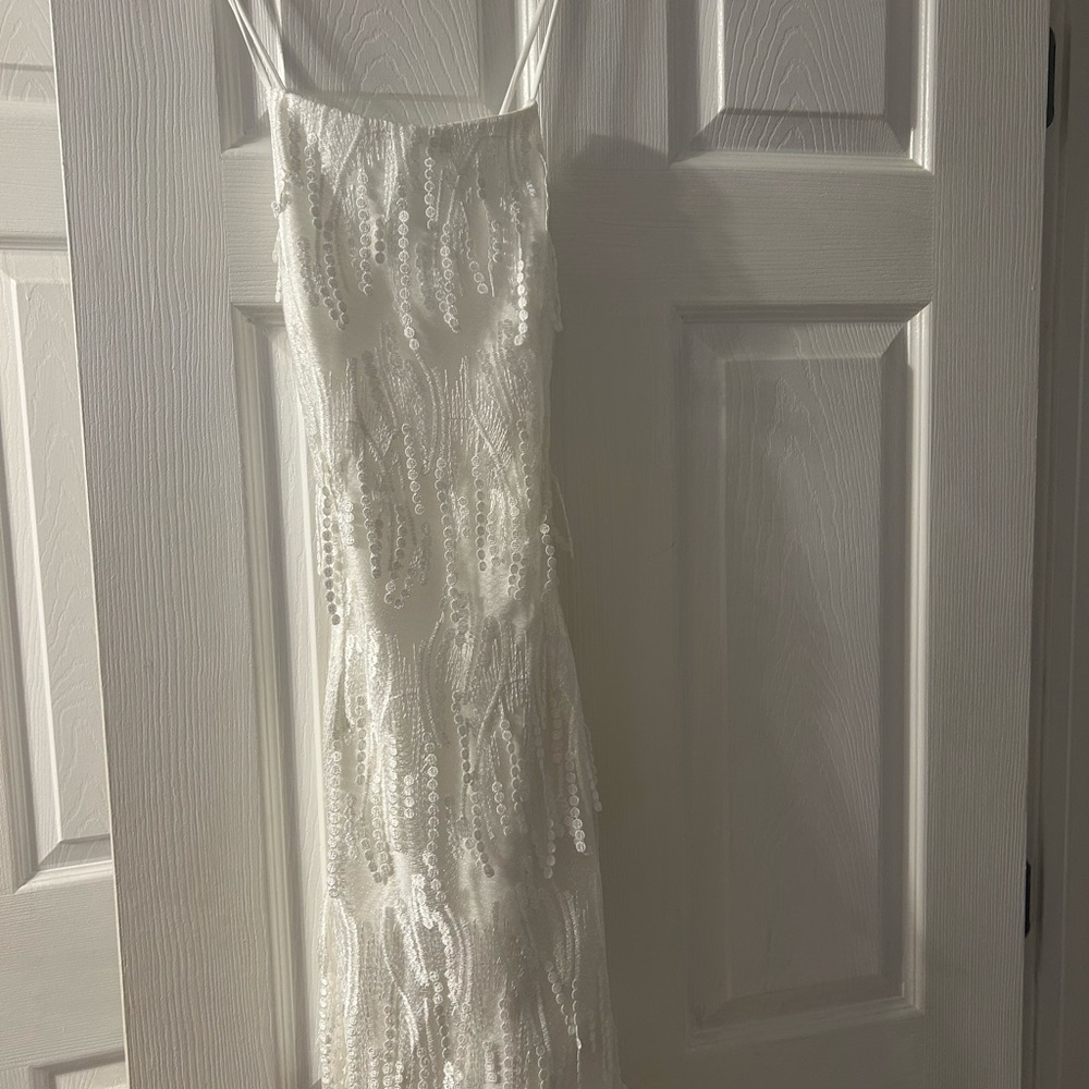Elegant White Party Dress